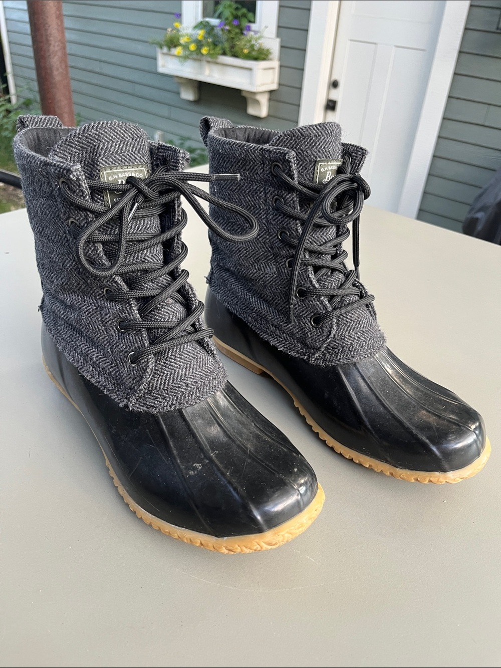 Bass Harlequin Black & Gray Herringbone Lace-Up Winter‎ Duck Boots